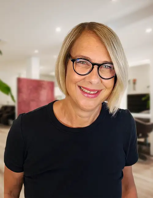 Steffi bei Giovanni Friseure